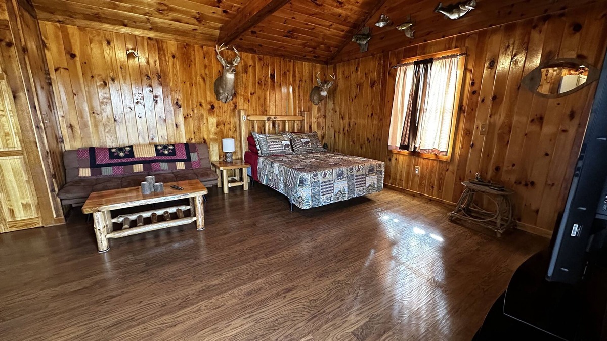 Wellington Cabin | The Cozy Den