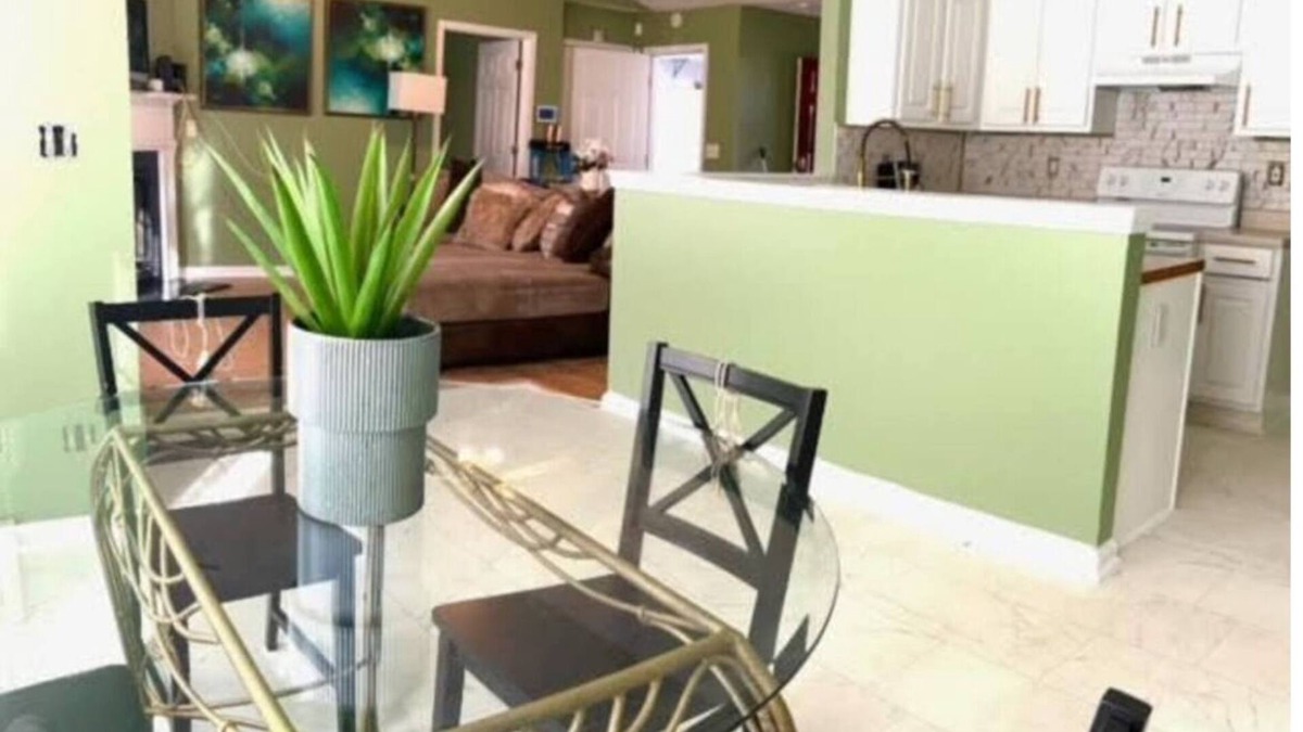 Stockbridge House | The Cozy Haven
