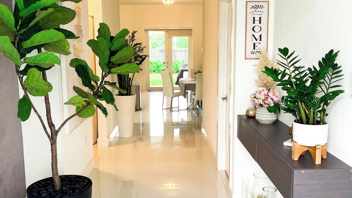 Homestead House | The Cozy Palm House