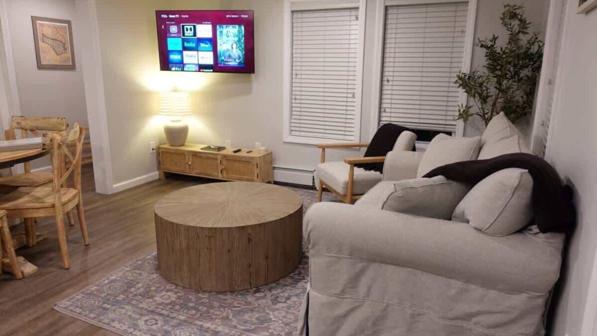 Seabrook Apartment | The Crab Shack - Coastal Charm Near Hampton Beach