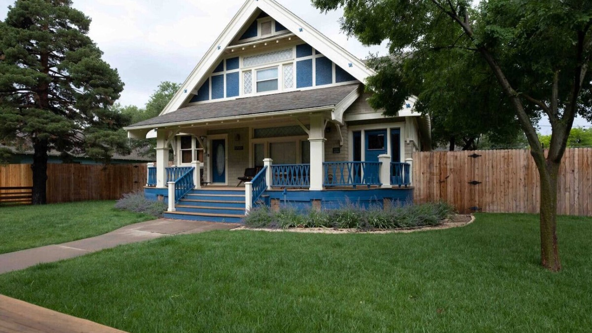 Amarillo House | The Craftsman Retreat