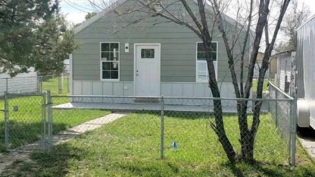 Hardin House | The Crow Ave House