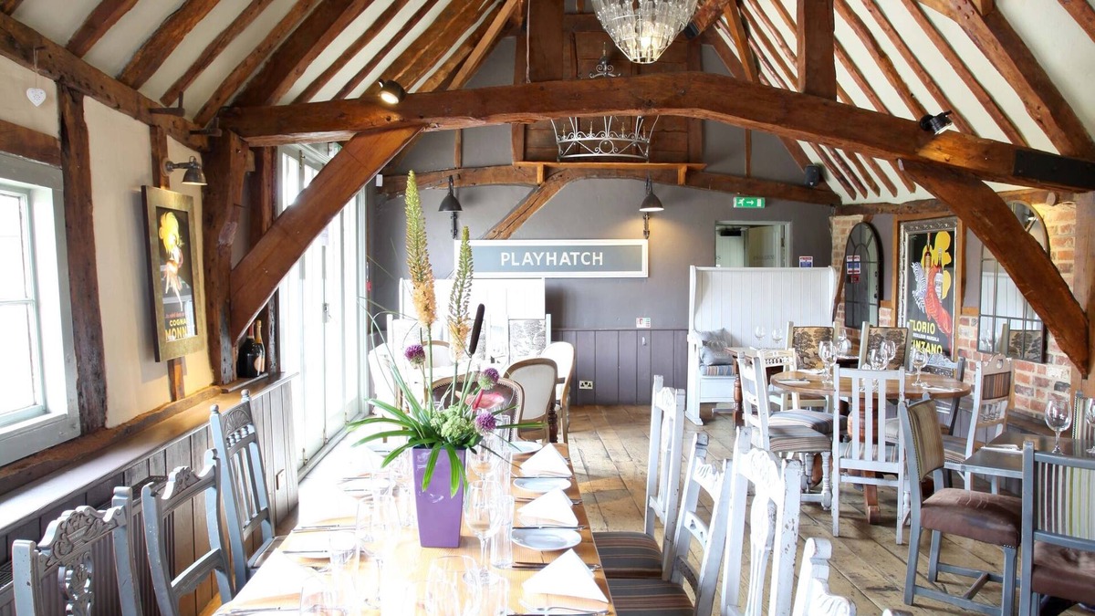 Playhatch Bed & Breakfast | The Crown at Playhatch