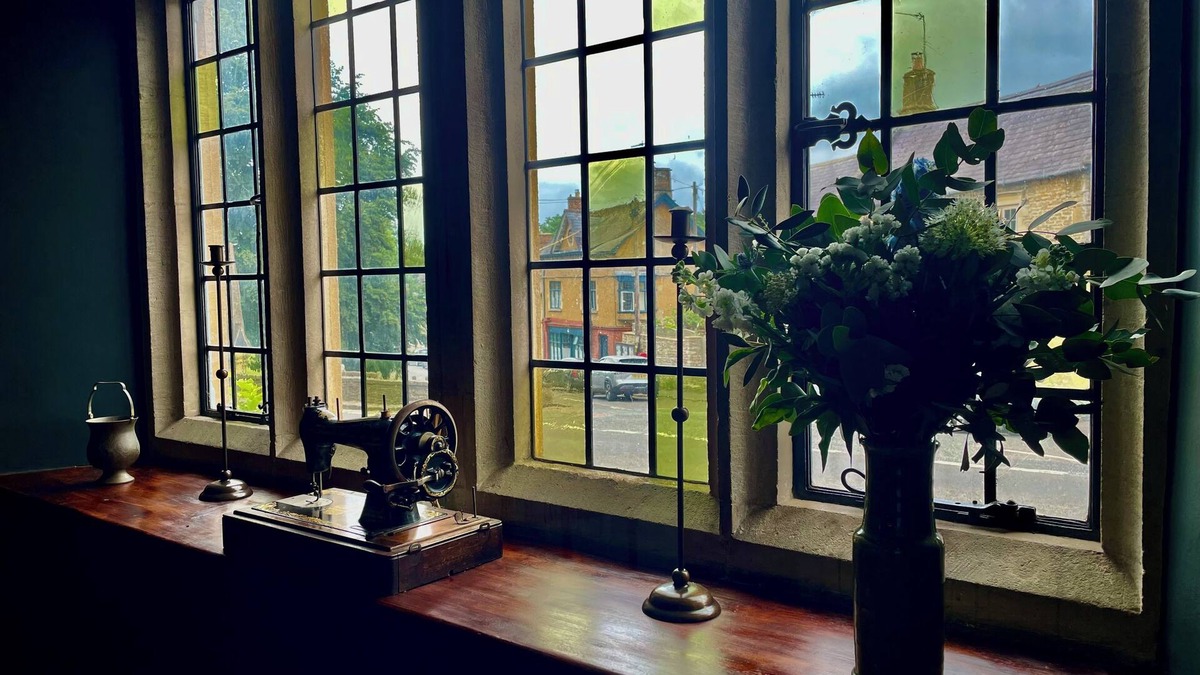Shipton under Wychwood Hotel | The Crown at Shipton