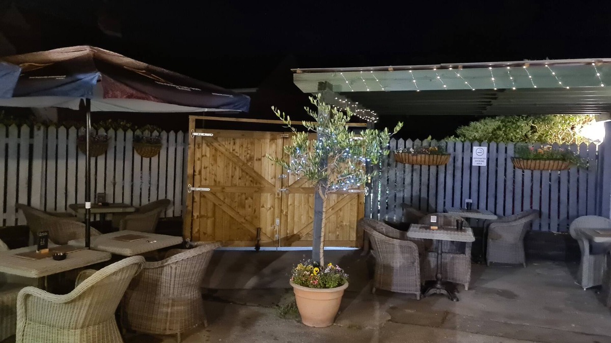 Emsworth Hotel | The Crown Hotel
