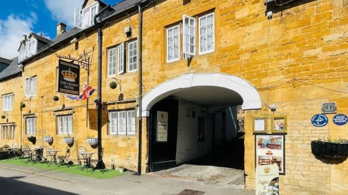 Blockley Hotel | The Crown Hotel