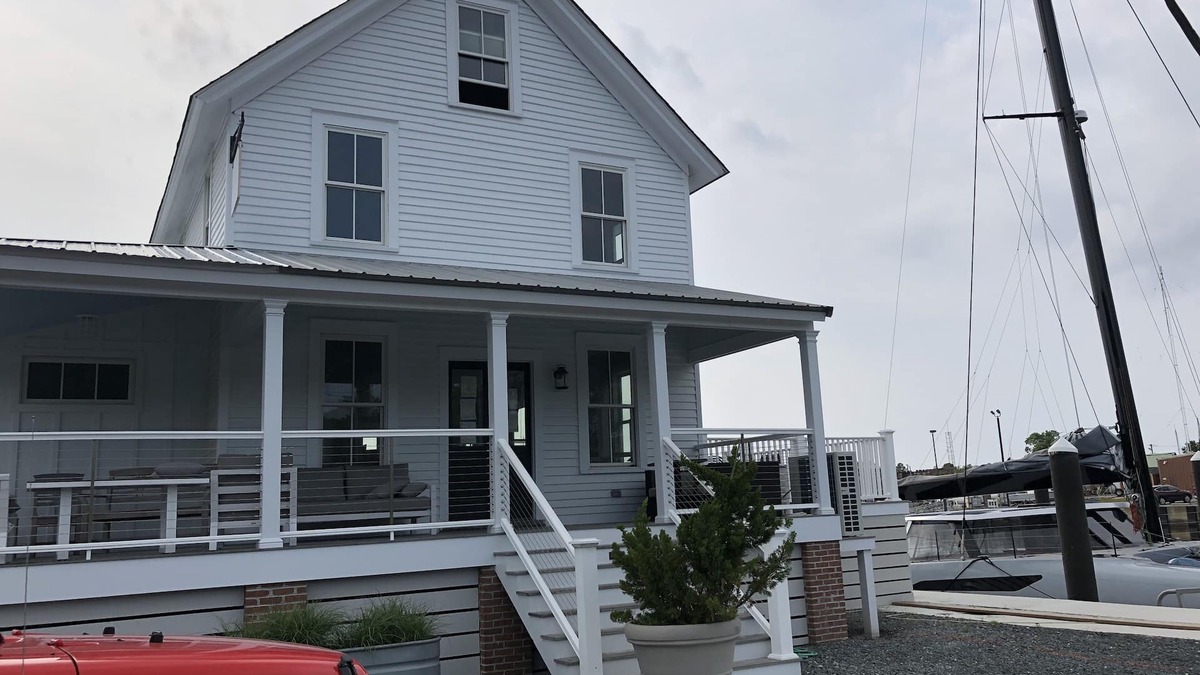 Cape Charles House | The Crows Nest. Sunsets at the Harbor. Enjoy bird’s eye view. Unique location!