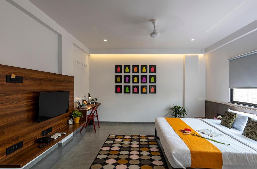 Solapur Hotel | The Cult Stay