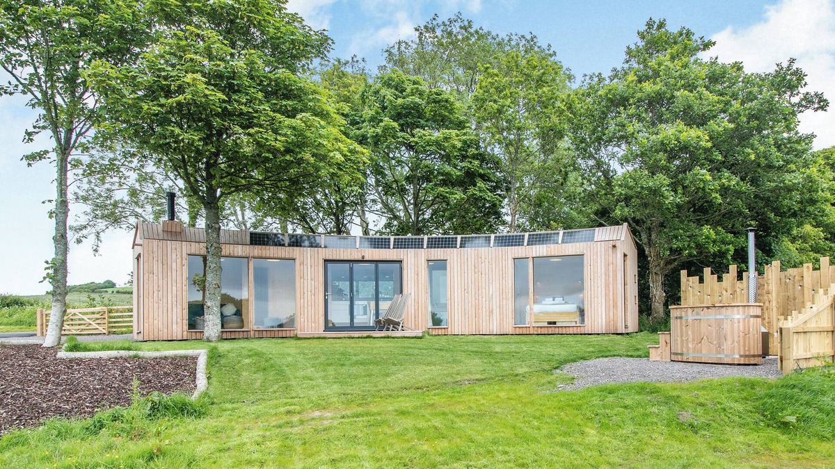 Bankend Cottage | The Curve at Caerlaverock Estate