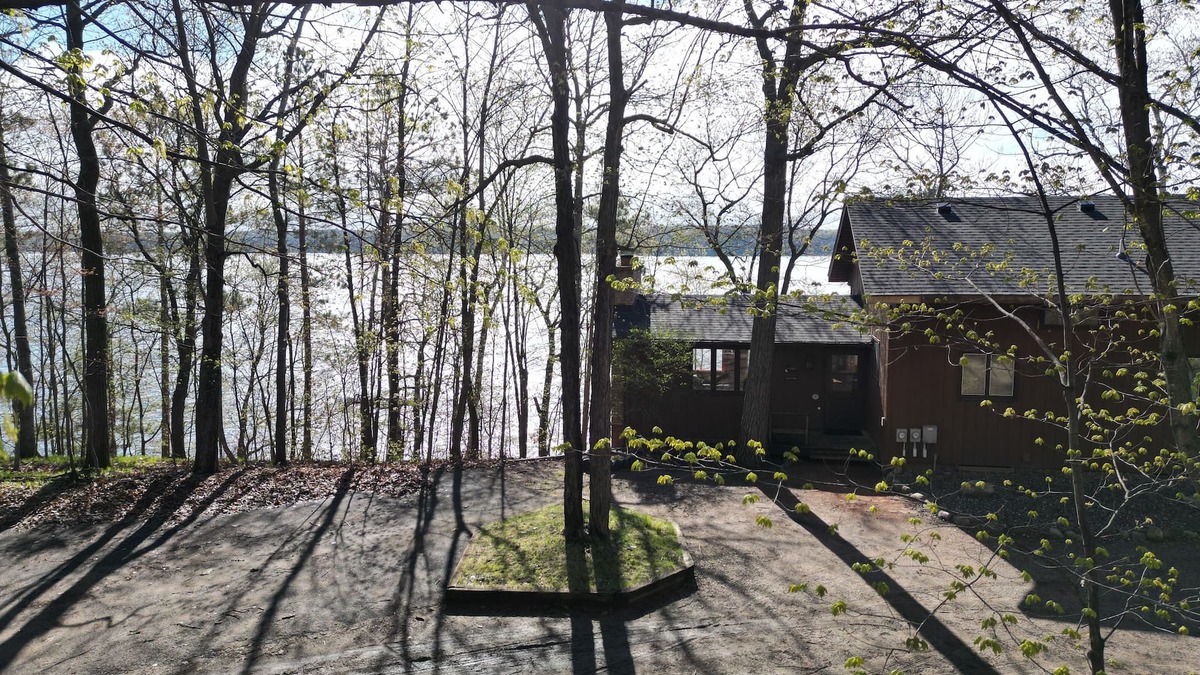 Deerwood Cabin | The Cuyuna "Retro Retreat" Family Lake Home