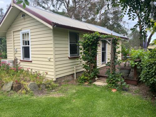 Drysdale House | The Dairy Cottage - Lake Lorne - Drysdale