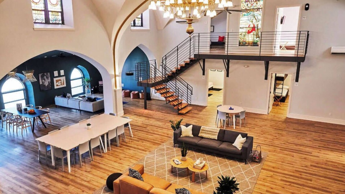Graduate Hospital House | The Deacon - A Place to Gather