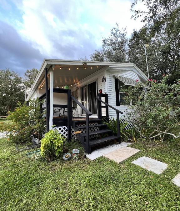 Venus House | The Deer Retreat at Venus