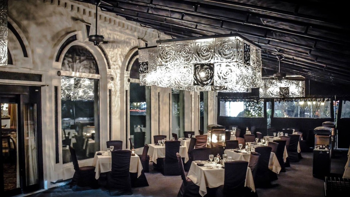 Bowmansville Hotel | The Delavan Hotel & Spa