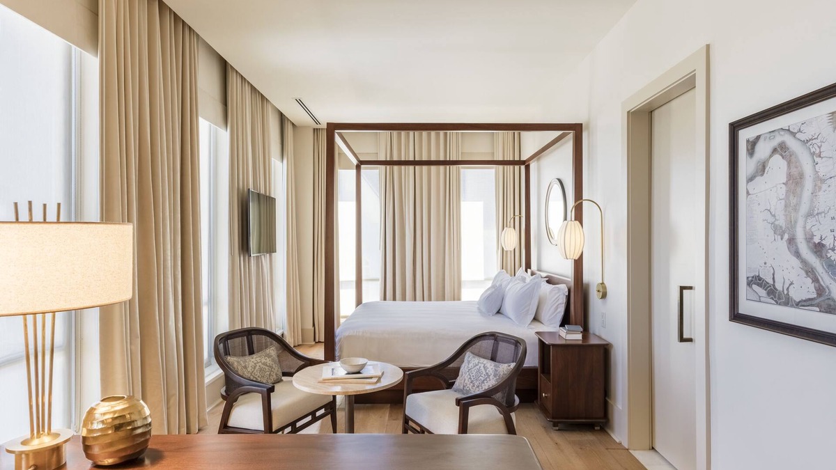 Downtown Charleston Hotel | The Dewberry Charleston