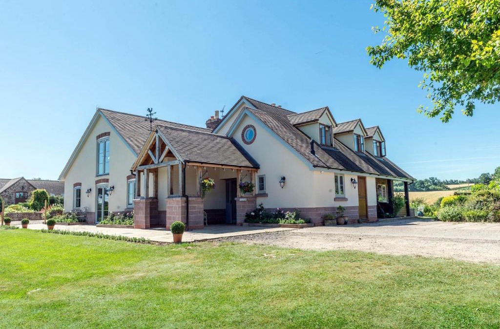 Chelmarsh Bed & Breakfast | The Dinney B&B