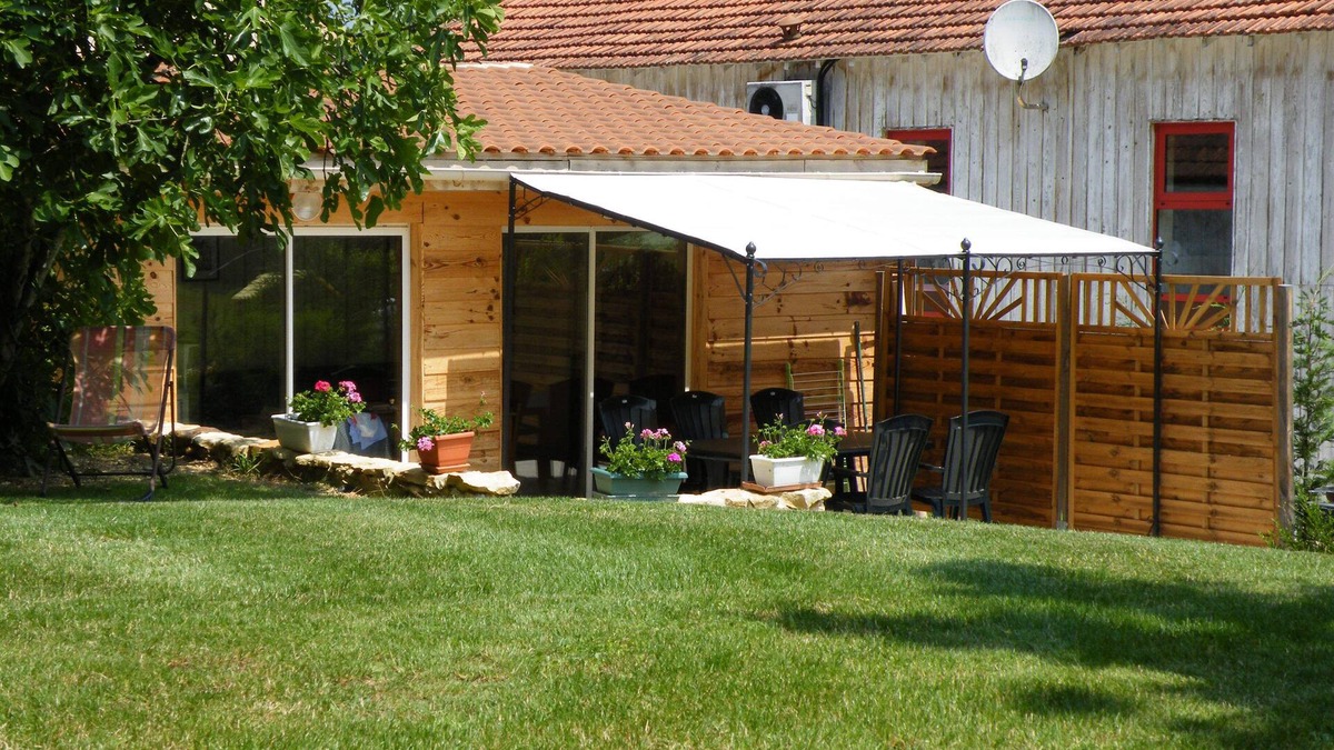Le Buisson-de-Cadouin Cottage | The domain of Pécany - gîte Les Figuiers