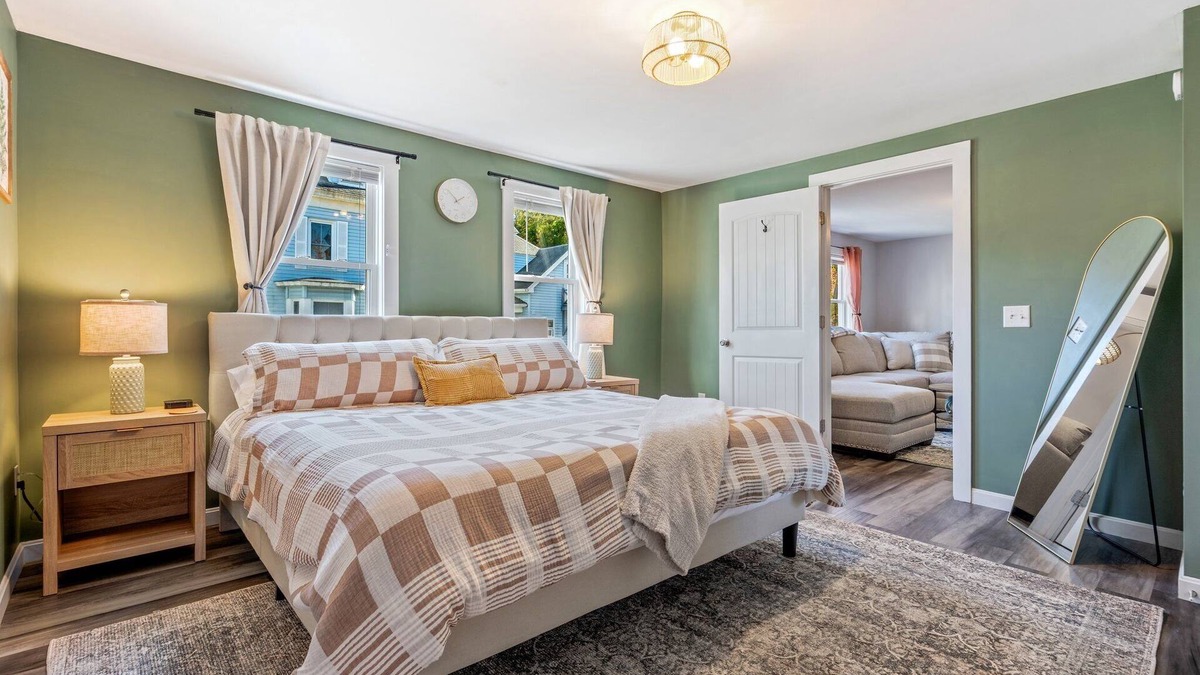 Southern Coast Apartment | The Downtown Den - King Bed, Dog Friendly, Fire Pit, Parking, Family Friendly