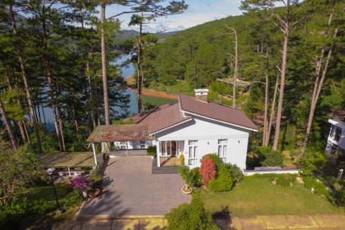 Da Lat Villa | The Dream Villa Best Lake View