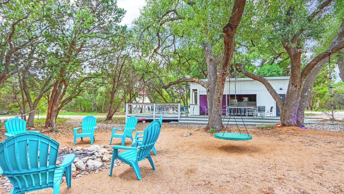 Driftwood House | The Driftwoods - 9 Unique Lodging Options with Outdoor Entertaining Space