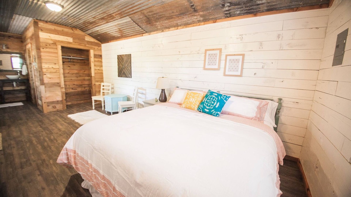 Driftwood Cabin | The Drip Inn - Cabins at Onion Creek