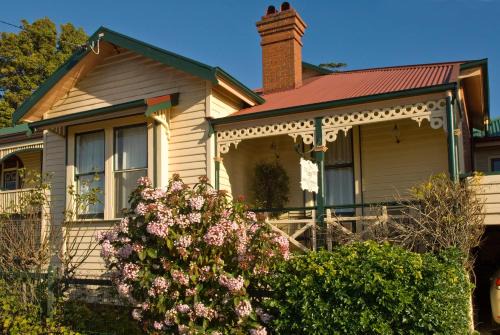 Burnie Bed & Breakfast | The Duck House