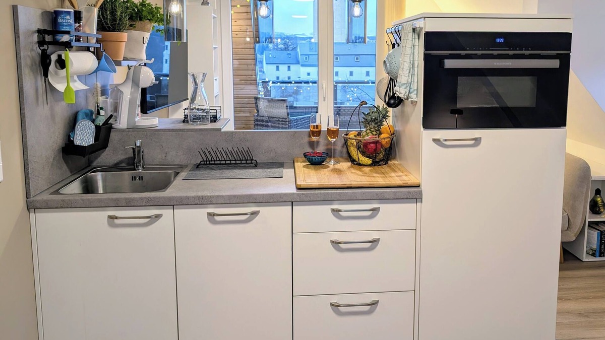 Zschopau Apartment | The dwarf building - modern living with a view of the castle