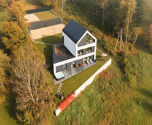 Kobylec Villa | The East House ONE