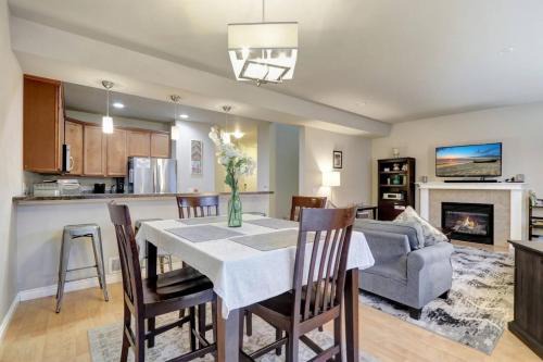 Northeast Anchorage House | The Eastside Townhome Of Ophir