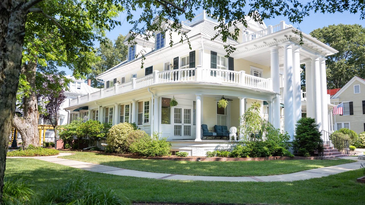 Edenton Bed & Breakfast | The Edenton Collection-The Granville Queen Inn