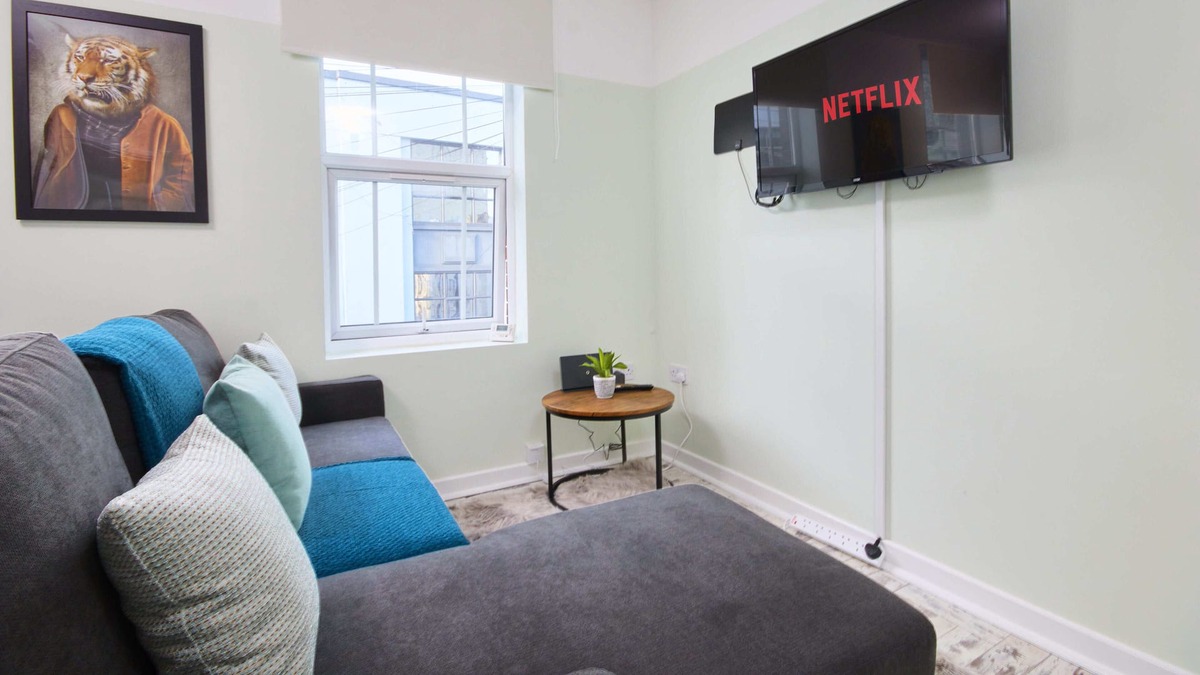 Redcliffe Condo | The Elegant Gem of Bristol