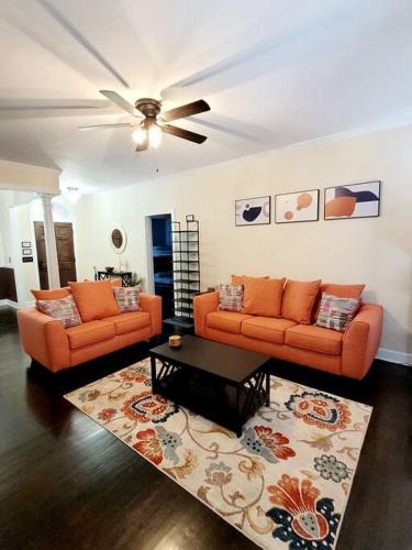 Huntcliff House | The Elizabeth