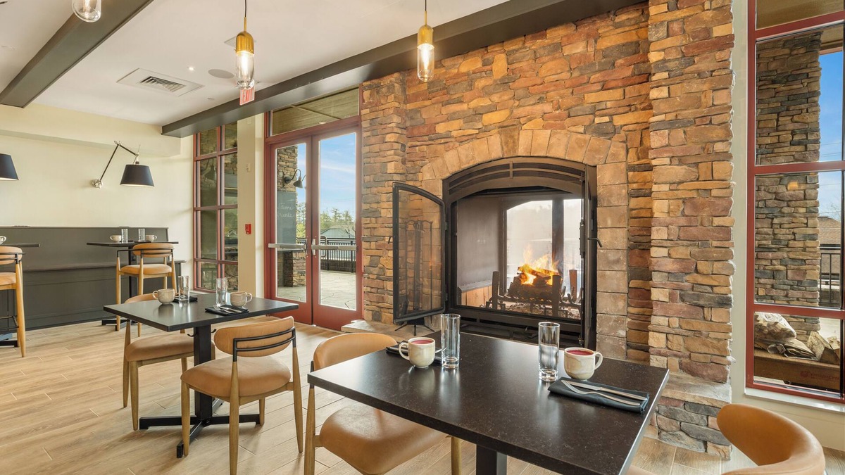Blowing Rock Hotel | The Embers Hotel
