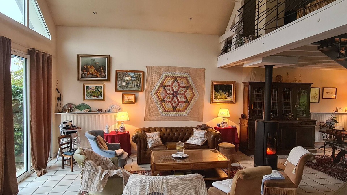 Giverny House | The Enchanted House. Large house in the heart of Giverny for 9 people.
