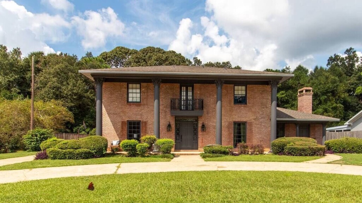 Enterprise House | The Enterprise Estate - Golf Course - Private Pool