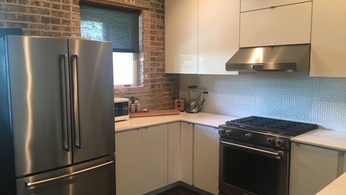 Magnolia Glen Apartment | The entire FLAT. Stay Like You Own! Central AIR. TWO FULL BATHROOMS. Unique.