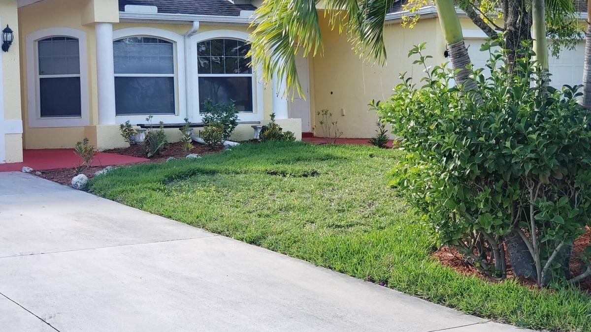 Westminister House | The entire house , nice and cozy 3beds/2baths