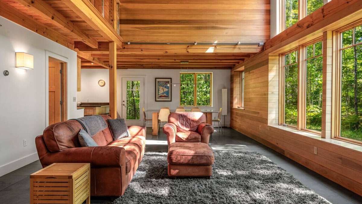Carrabassett Valley Ski Chalet | The Epic Sugarloaf Getaway