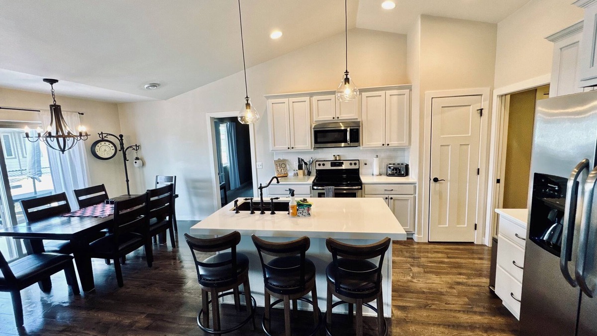 Spearfish House | The Escape in Spearfish No Steps Dbl Gar No Gravel! Cozy & Easy Access to I-90
