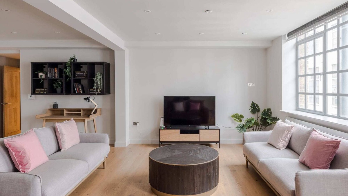 Clerkenwell Apartment | The Eyre Suite Five - Farringdon - by Frankie