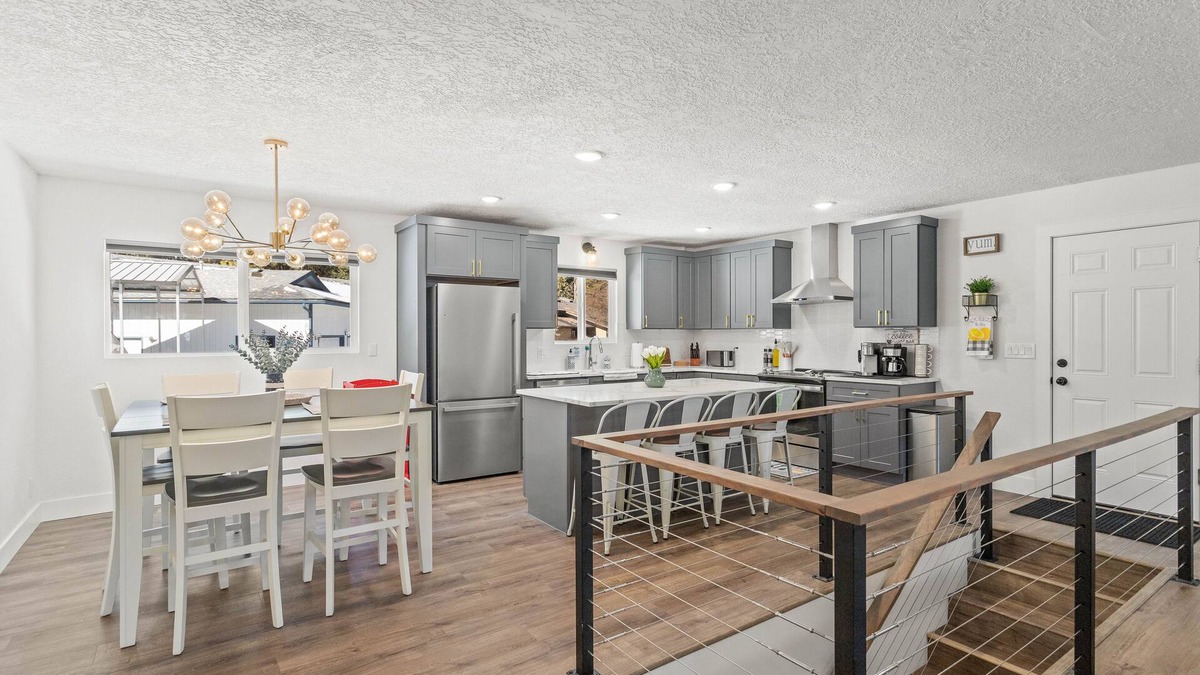 Coeur d'Alene House | The Fairway Home - "3000 sq. ft. Family Friendly Vacation Home w/Game Room"
