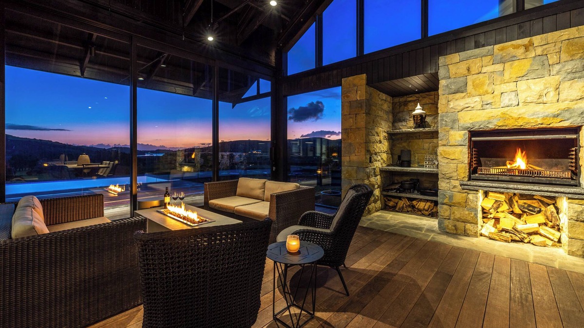 Onetangi House | THE Fairways - Coast & Country