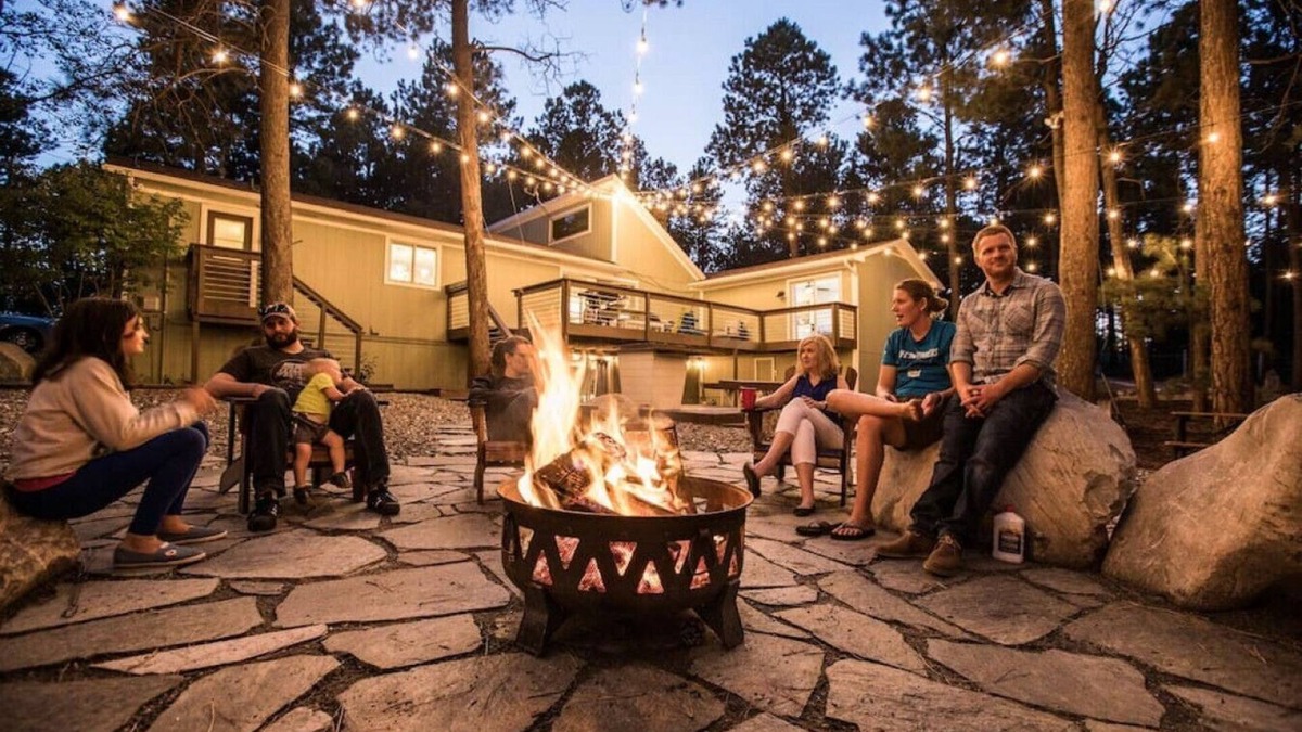 Colorado Springs House | THE FAMILY FOREST · ★3 Acres Of Forest★Lighted Yard★Chef Kitchen★