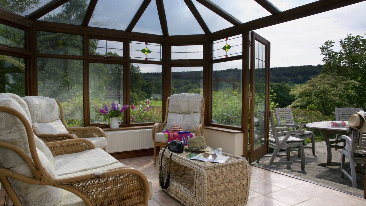Cullompton Other | The Farm House with large garden and views with a private hot tub as an option