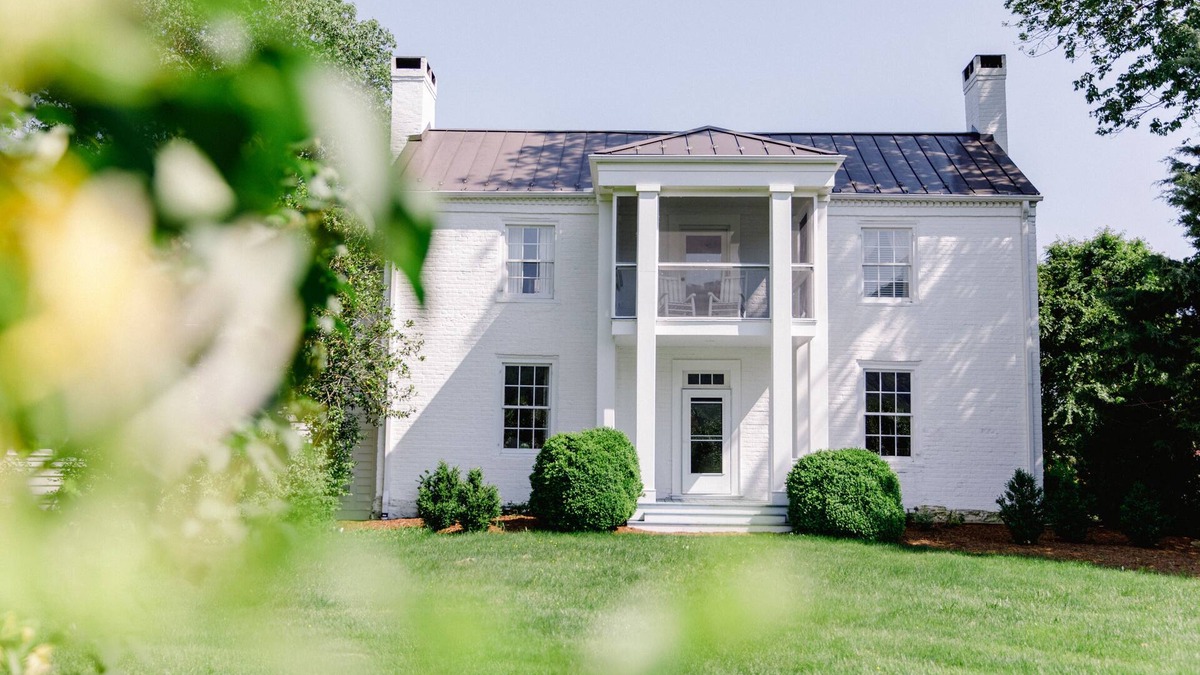 Afton Bed & Breakfast | The Farmhouse at Veritas