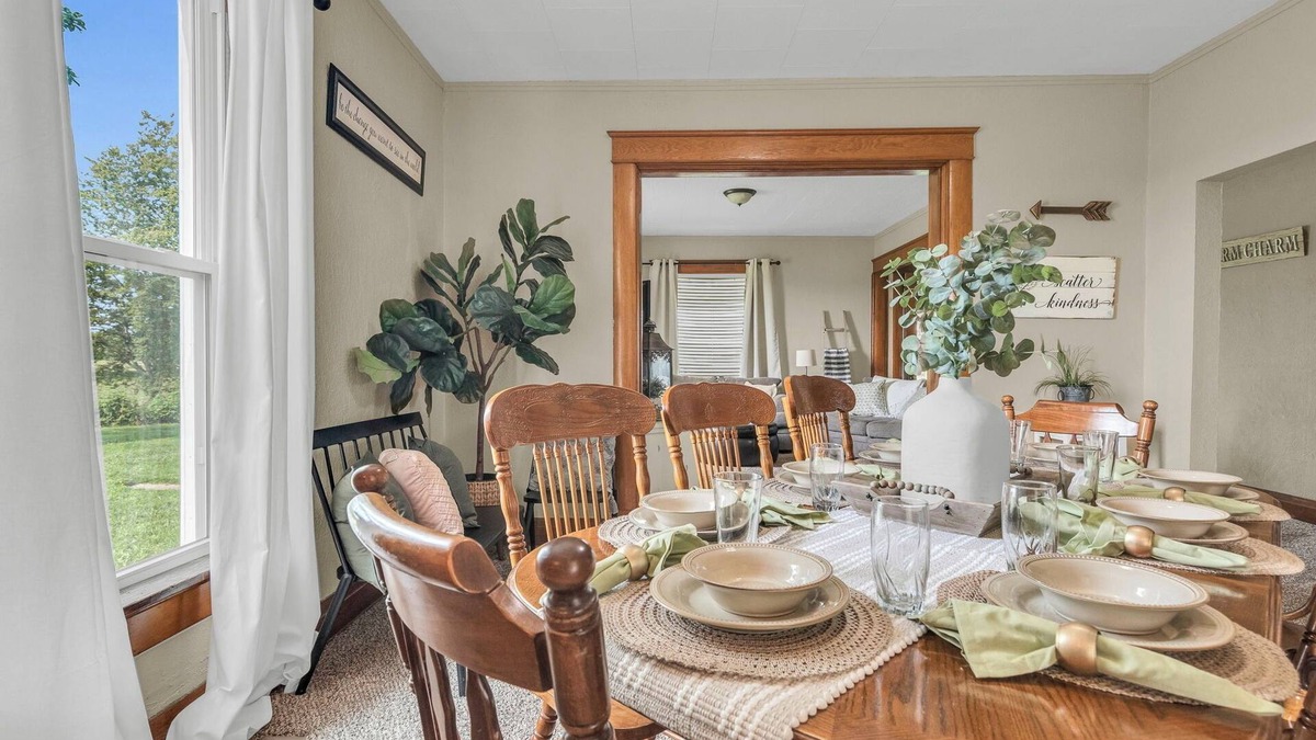 Faucett Other | The Farmhouse offers beautiful country views and plenty of space!