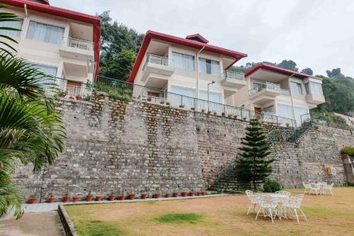 Kumarhatti Resort | The Fern Surya Resort Kasauli Hills, Dharampur