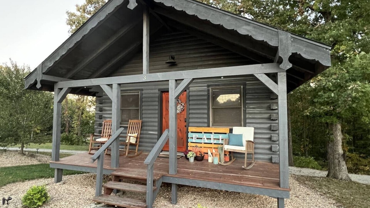 Lampe House | The Fire Fly Cabin With Private Hottub!