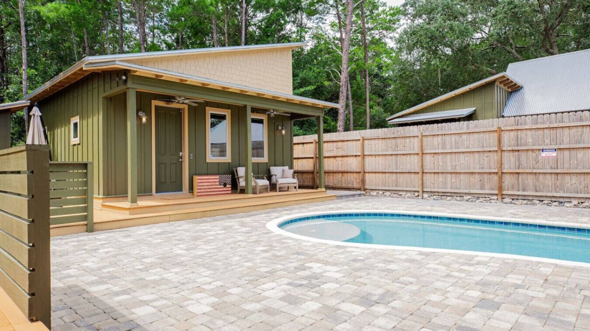 Santa Rosa Beach House | The Firefly Poolside Cottage close to all of 30A