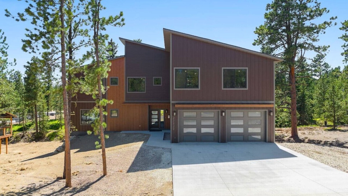 Lead Cabin | The Fireside-Hot Tub, Firepit, Fireplace
